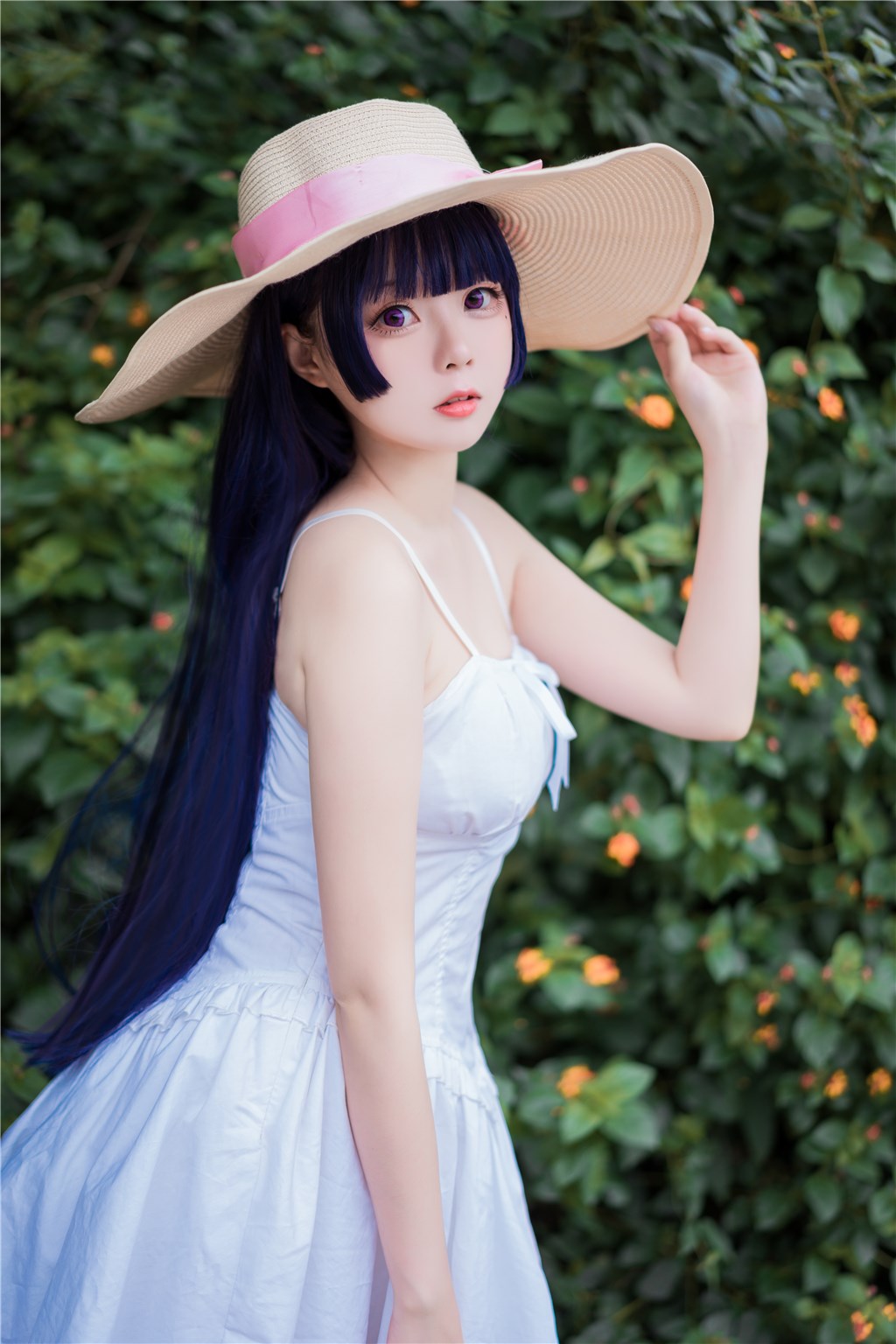 夜幕欲火真情：当红男神在隐秘派对上与国际才女共度的狂野之夜